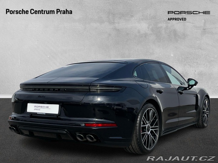 Porsche Panamera Turbo E-Hybrid 2025