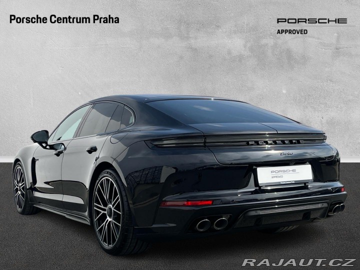 Porsche Panamera Turbo E-Hybrid 2025