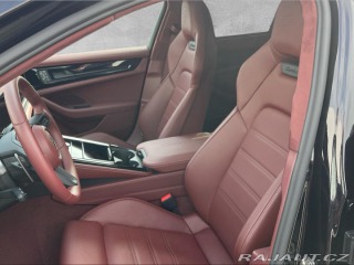 Porsche Panamera Turbo E-Hybrid 2025