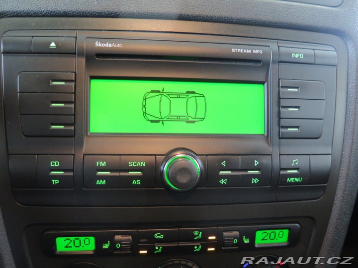 Škoda Octavia 1.6MPI,klima,výhřev,senzo 2008