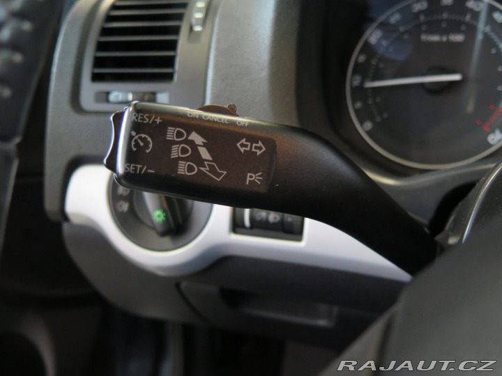 Škoda Octavia 1.6MPI,klima,výhřev,senzo 2008