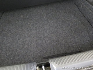 Škoda Octavia 1.6MPI,klima,výhřev,senzo 2008