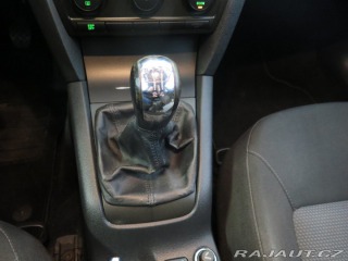 Škoda Octavia 1.6MPI,klima,výhřev,senzo 2008