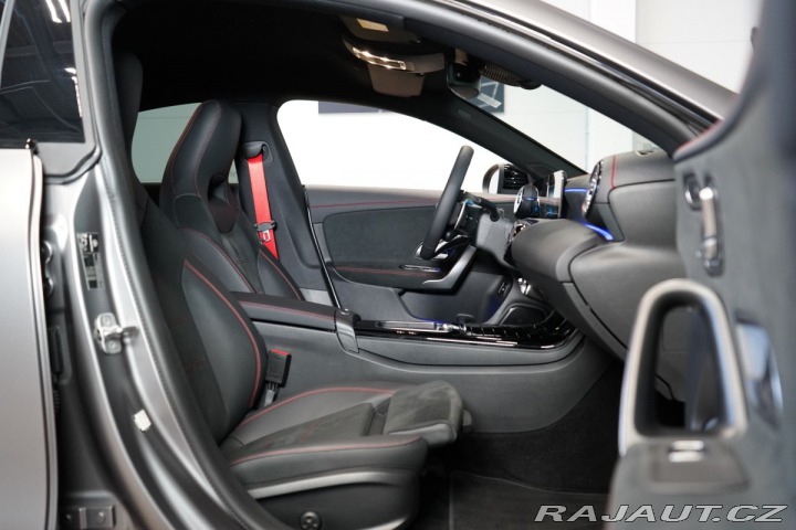 Mercedes-Benz CLA 35*AMG*4M*DISTRONIC*LED*C 2026