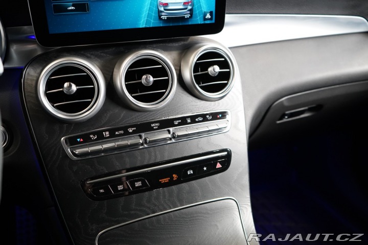 Mercedes-Benz GLC 43*AMG*TAŽNÉ*NEZ.TOP*PANO 2020