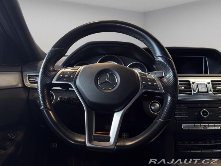 Mercedes-Benz E E 220 D 4MATIC 2016