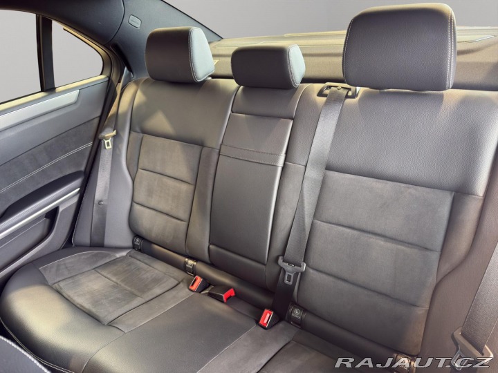 Mercedes-Benz E E 220 D 4MATIC 2016