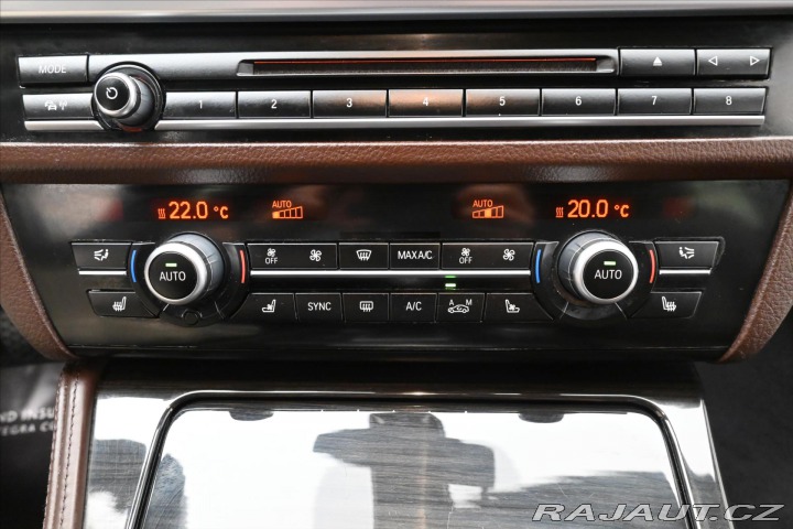 BMW 5 3,0 530d 190 kW xDrive M- 2016