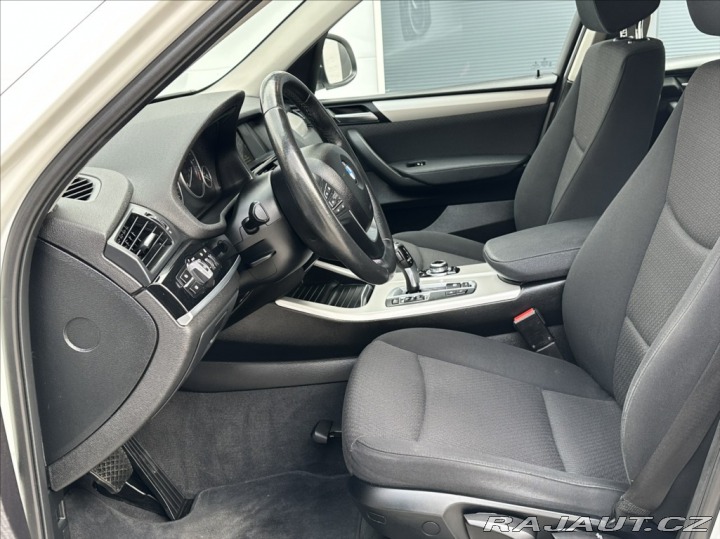 BMW X3 2,0 28i 245PS Advantage 2017