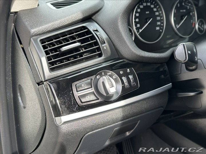 BMW X3 2,0 28i 245PS  Advantage 2017