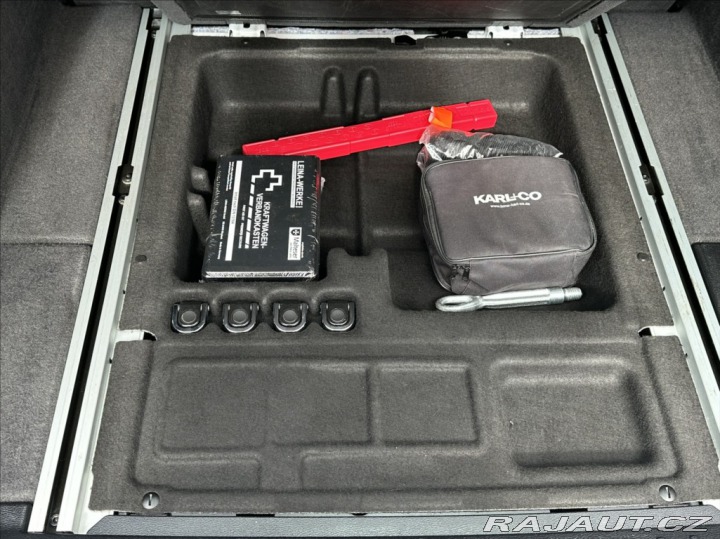 BMW X3 2,0 28i 245PS Advantage 2017