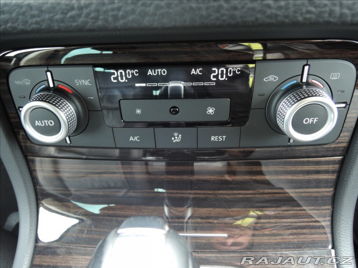 Volkswagen Touareg 3,0 TDi Aut. 4M Kůže DPH 2015