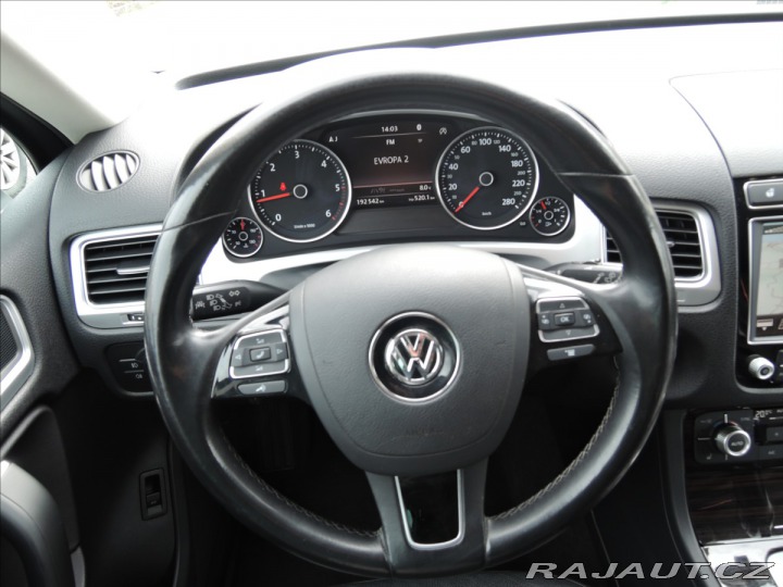 Volkswagen Touareg 3,0 TDi Aut. 4M Kůže bez 2015