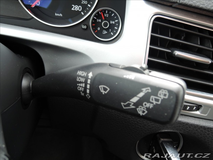 Volkswagen Touareg 3,0 TDi Aut. 4M Kůže bez 2015