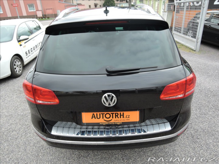 Volkswagen Touareg 3,0 TDi Aut. 4M Kůže bez 2015