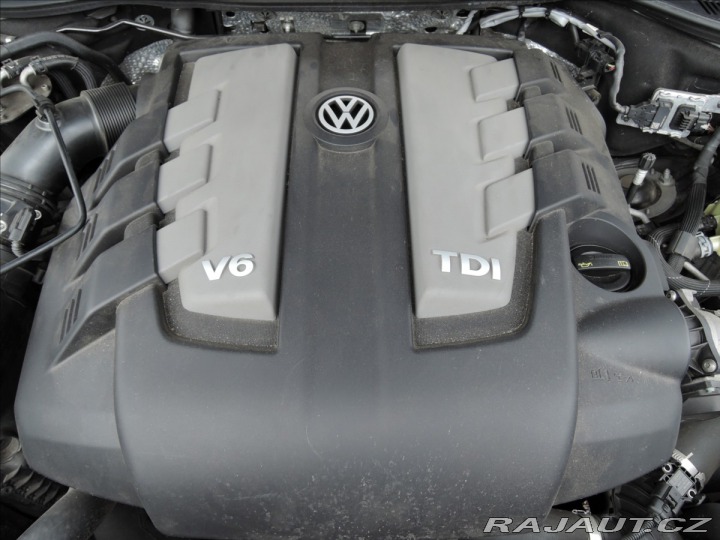 Volkswagen Touareg 3,0 TDi Aut. 4M Kůže DPH 2015