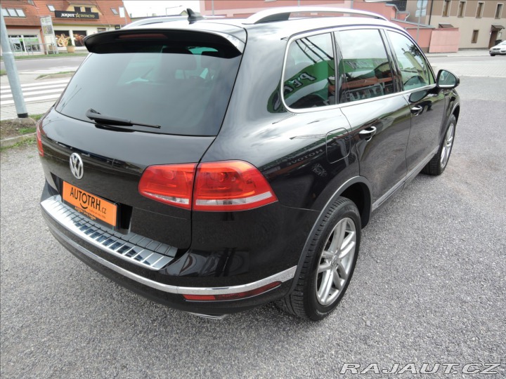 Volkswagen Touareg 3,0 TDi Aut. 4M Kůže bez 2015