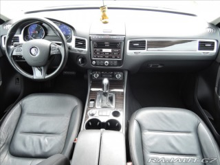 Volkswagen Touareg 3,0 TDi Aut. 4M Kůže bez 2015
