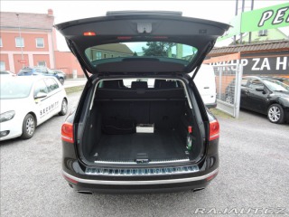 Volkswagen Touareg 3,0 TDi Aut. 4M Kůže bez 2015