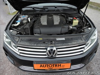 Volkswagen Touareg 3,0 TDi Aut. 4M Kůže bez 2015