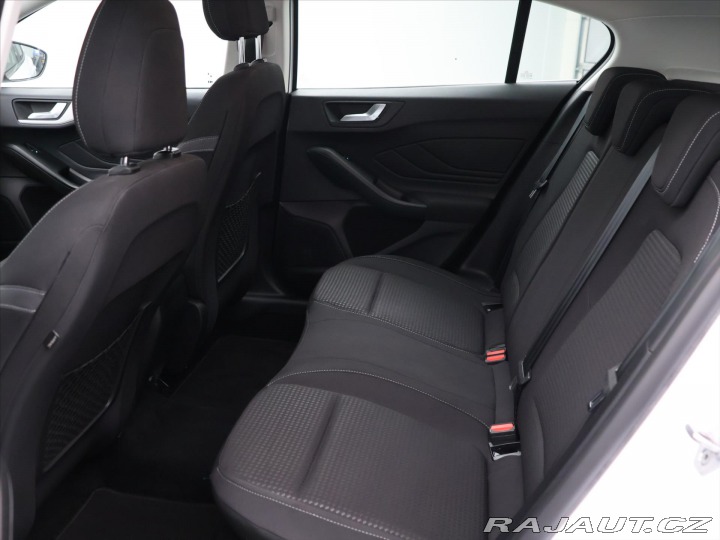 Ford Focus 1,0 EB 74kW Business 1.Ma 2022