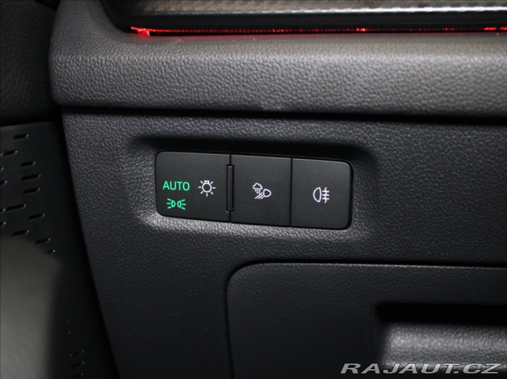 Škoda Octavia 2,0 TSi 195kW RS HeadUP D 2025