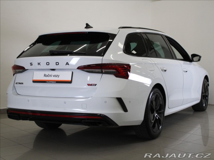 Škoda Octavia 2,0 TSi 195kW RS HeadUP D 2025