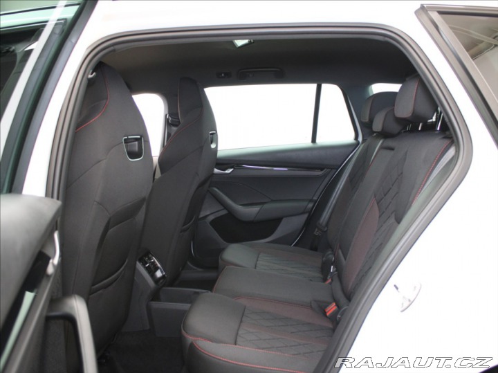 Škoda Octavia 2,0 TSi 195kW RS HeadUP D 2025