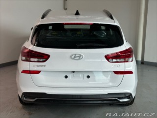 Hyundai i30 1,5 DPi INDIVIDUAL !AKČNÍ 2025