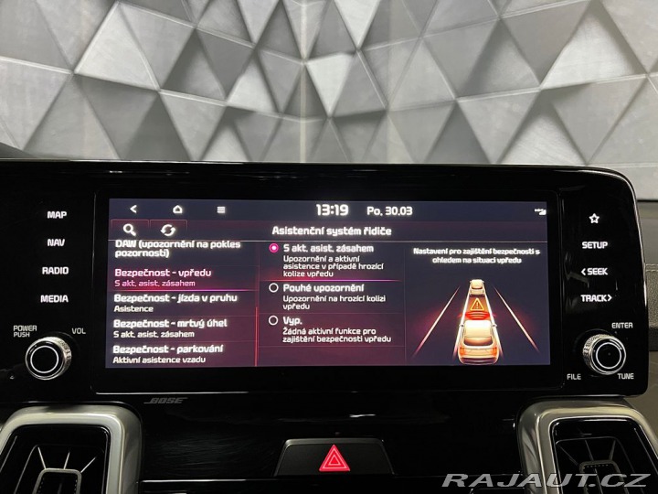 Kia Sorento 1.6T-GDi HYBRID 4WD, PANO 2023