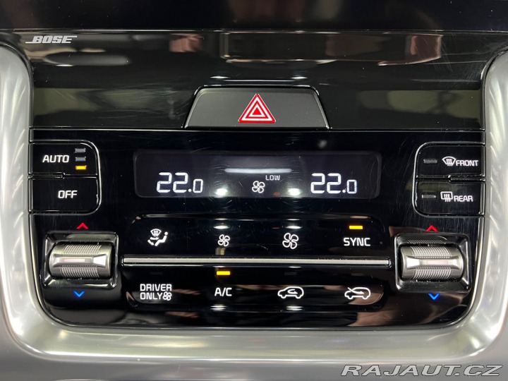 Kia Sorento 1.6T-GDi HYBRID 4WD, PANO 2023