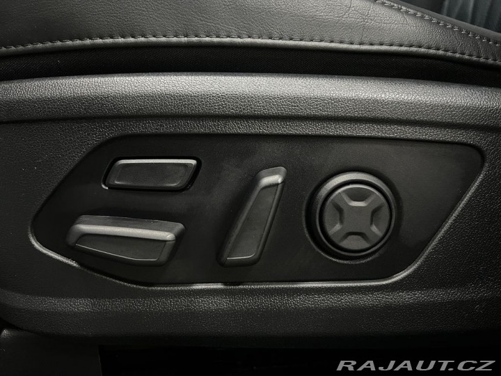 Kia Sorento 1.6T-GDi HYBRID 4WD, PANO 2023