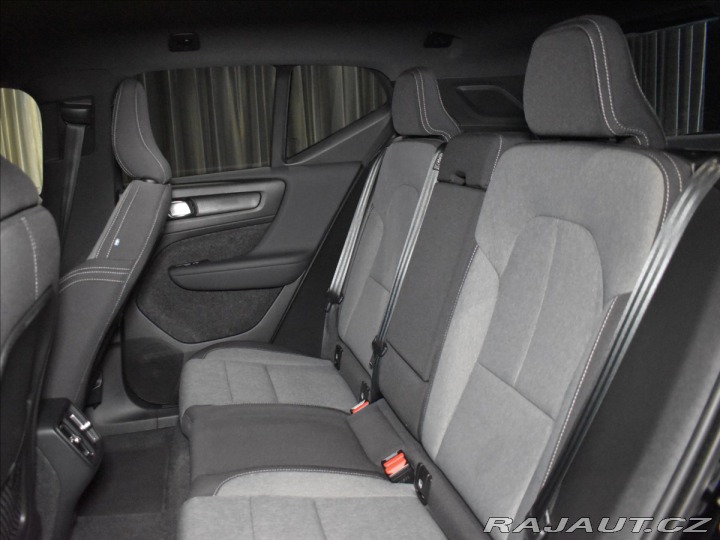 Volvo XC40 2,0 B3 Plus Bezklíč 2023
