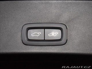 Volvo XC40 2,0 B3 Plus Bezklíč 2023