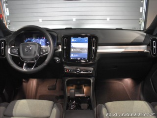 Volvo XC40 2,0 B3 Plus Bezklíč 2023
