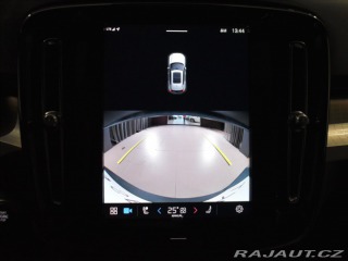 Volvo XC40 2,0 B3 Plus Bezklíč 2023