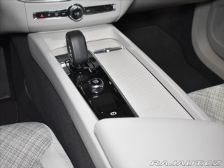 Volvo XC60 2,0 B5 AWD CORE BLIS,Bezk 2025