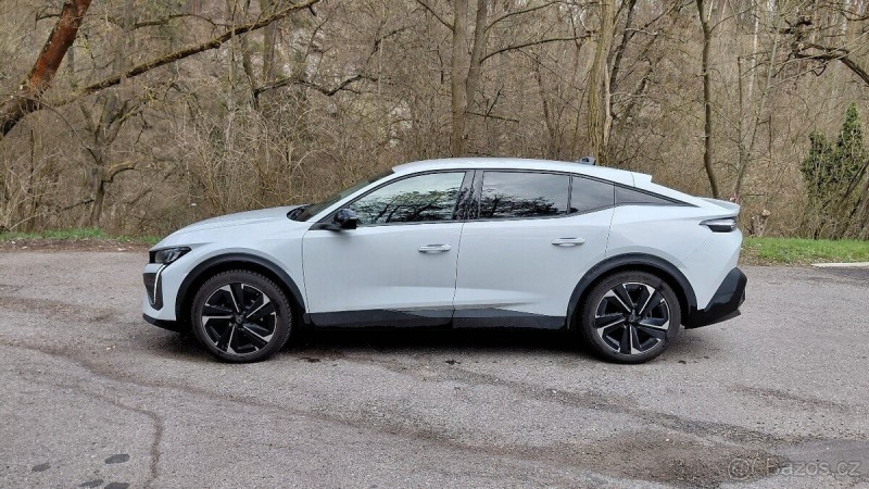 Peugeot 408 1,2   PureTech EAT8, 31 0