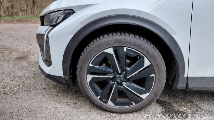 Peugeot 408 1,2   PureTech EAT8, 31 0 1800