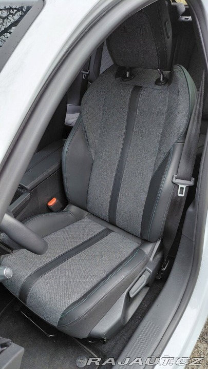 Peugeot 408 1,2   PureTech EAT8, 31 0 1800