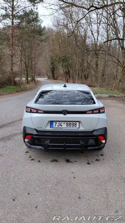 Peugeot 408 1,2   PureTech EAT8, 31 0 1800