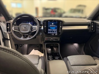 Volvo XC40 2,0 B4 FWD Plus Dark 5143 2025