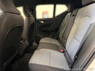 Volvo XC40 2,0 B4 FWD Plus Dark 5143 2025