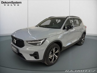 Volvo XC40 2,0 B3 FWD Plus Dark 7405 2025