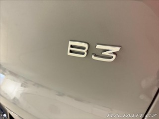 Volvo XC40 2,0 B3 FWD Plus Dark 7405 2025