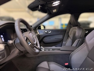 Volvo XC60 2,0 B5 AWD Plus Black Ed 2025