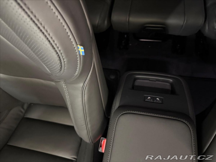 Volvo XC90 2,0 B5 AWD Black Ed. Plus 2025