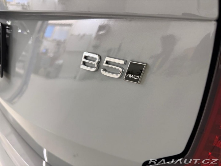 Volvo XC90 2,0 B5 AWD Dark Plus 4178 2025