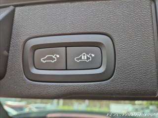 Volvo XC60 2,0 B4 AWD MOMENTUM+ 2020