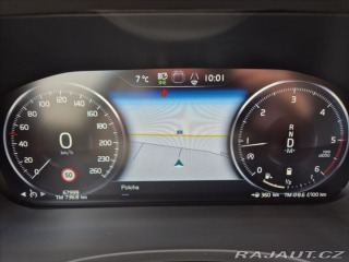 Volvo XC60 2,0 B4 AWD MOMENTUM+ 2020